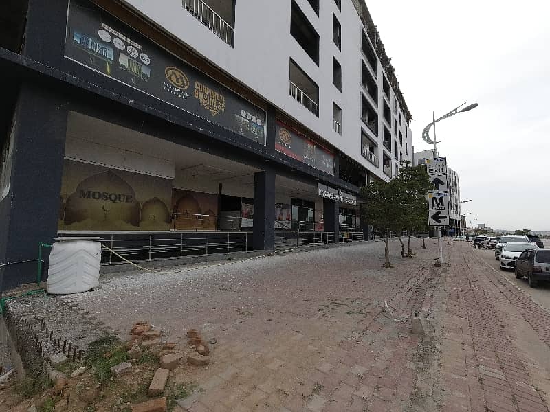 Good Main Double Road 120 Square Feet Flat For sale In Bahria Town Phase 8 2