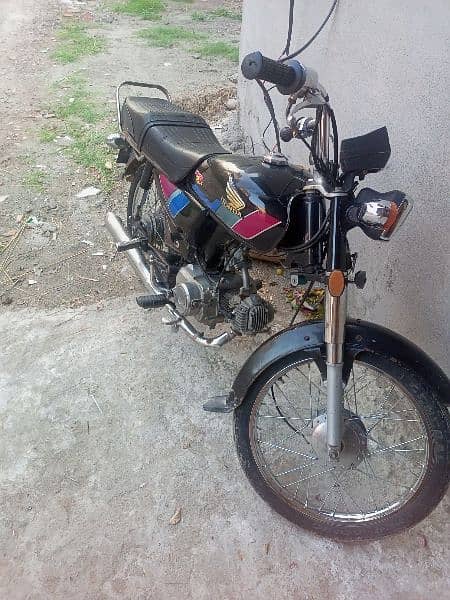 Honda cd70 urgent sale need cash All ok 5