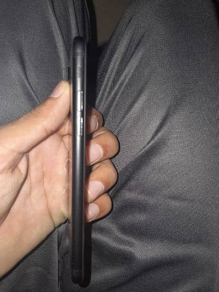 iphone 7 . . nonpta. . . no open . . no repair. . 10/10. . waterpak 5