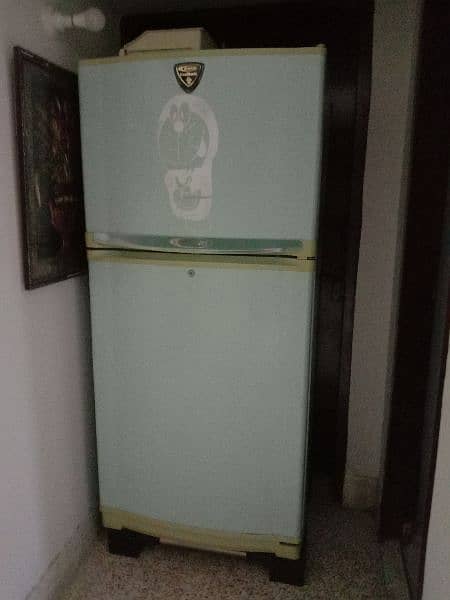 excellent condition refrigerator 4