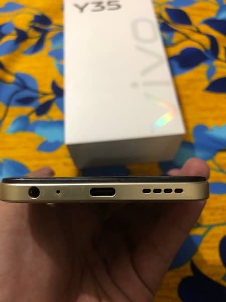 Vivo Y35 1