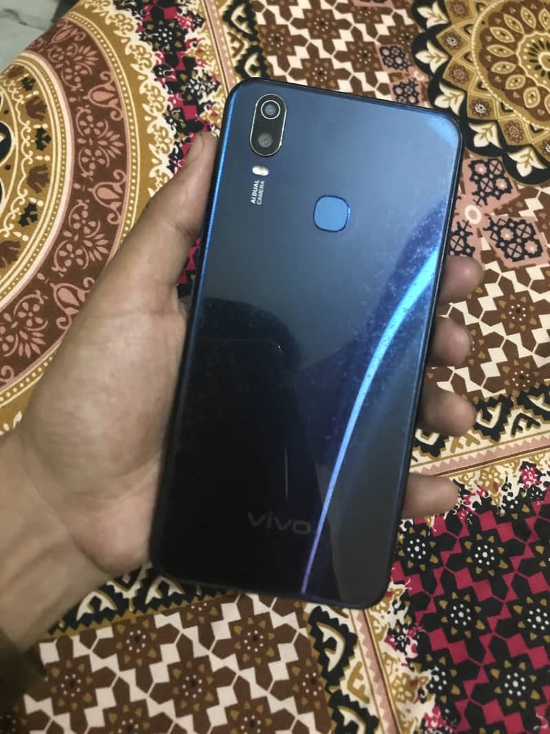 Urgent sale vivo y11 0