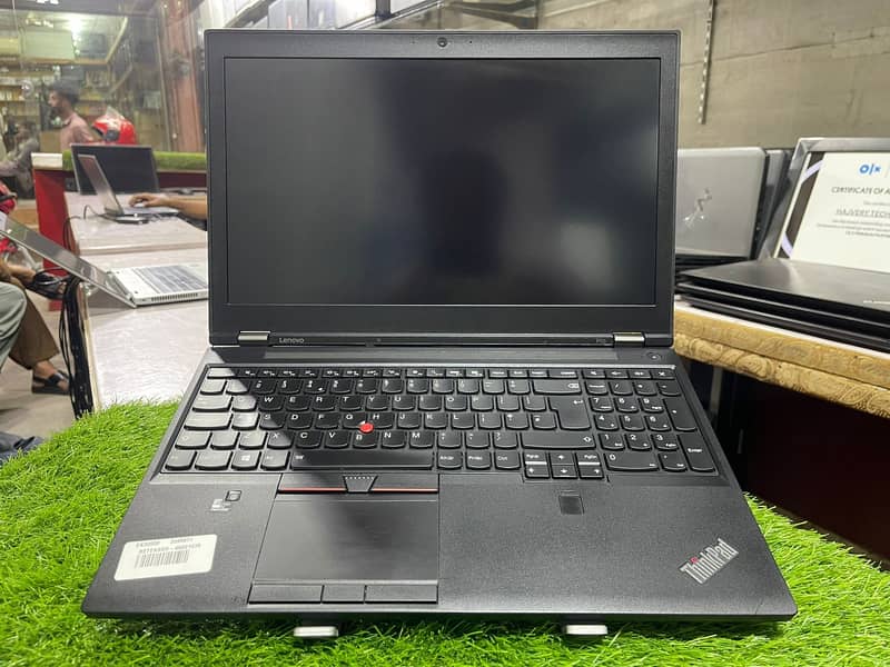 Lenovo Thinkpad P50 (04 GB Dedicated Card), 2