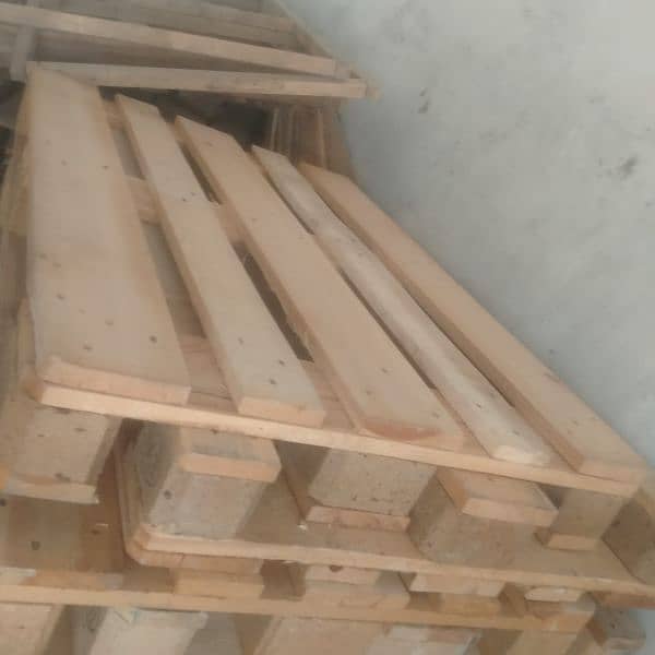 plastic pallet 3