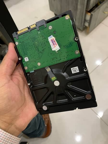 seagate 1TB Hard Disk Drive good conditon 1