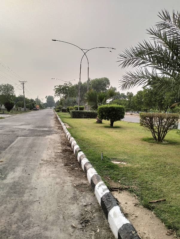 3 Marla Corner Commercial Plot For Sale Chinar Bagh Housing Scheme 9