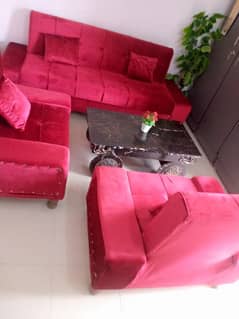 new 5 seater sofa wd center table