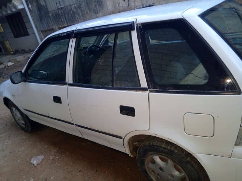 Suzuki Cultus 2005 (Urgent Sale) 3