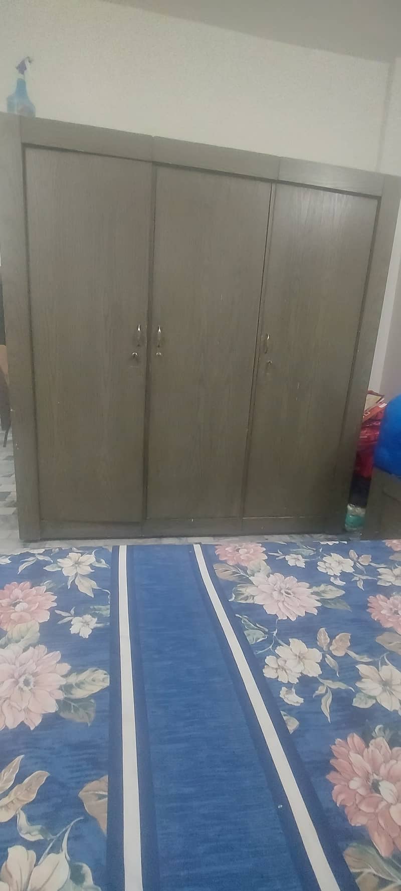3 door wooden wardrobe (almari) used (good condition) 0