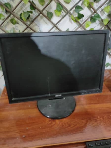 Asus LCD And Computer core 2 0
