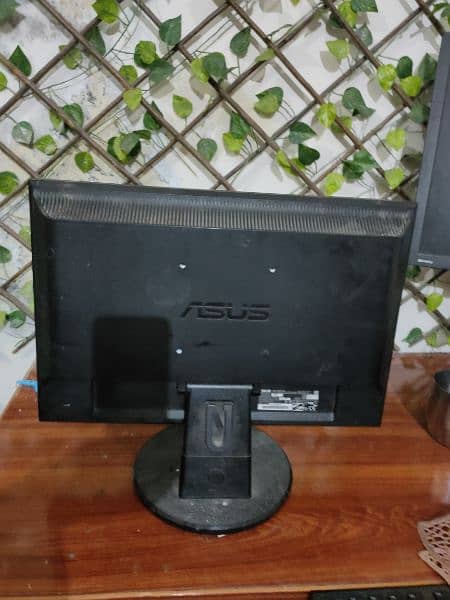 Asus LCD And Computer core 2 7