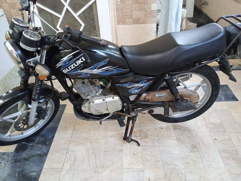 Suzuki  GS 150 Model 2018 2