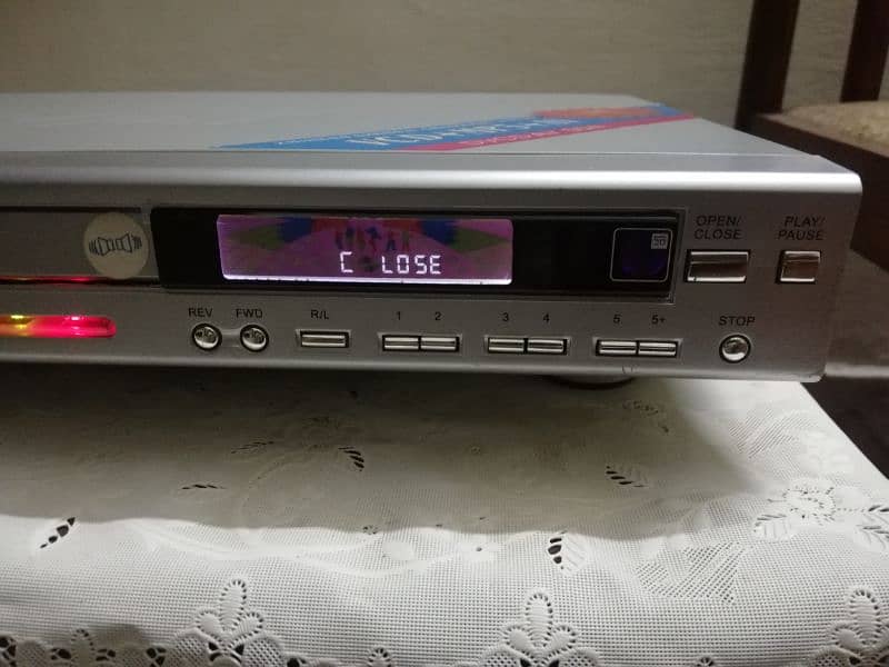Sony VCD-828 VIDEO PLAYER 12
