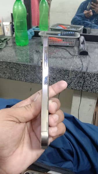 I phone 13 pro max memory 256 gb bettery health 87 2