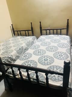 2 Single beds