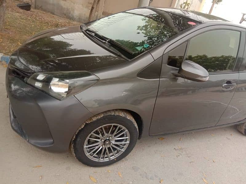 Toyota Vitz 2015 1