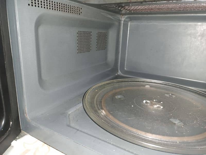 PEL microwave/grill oven 13