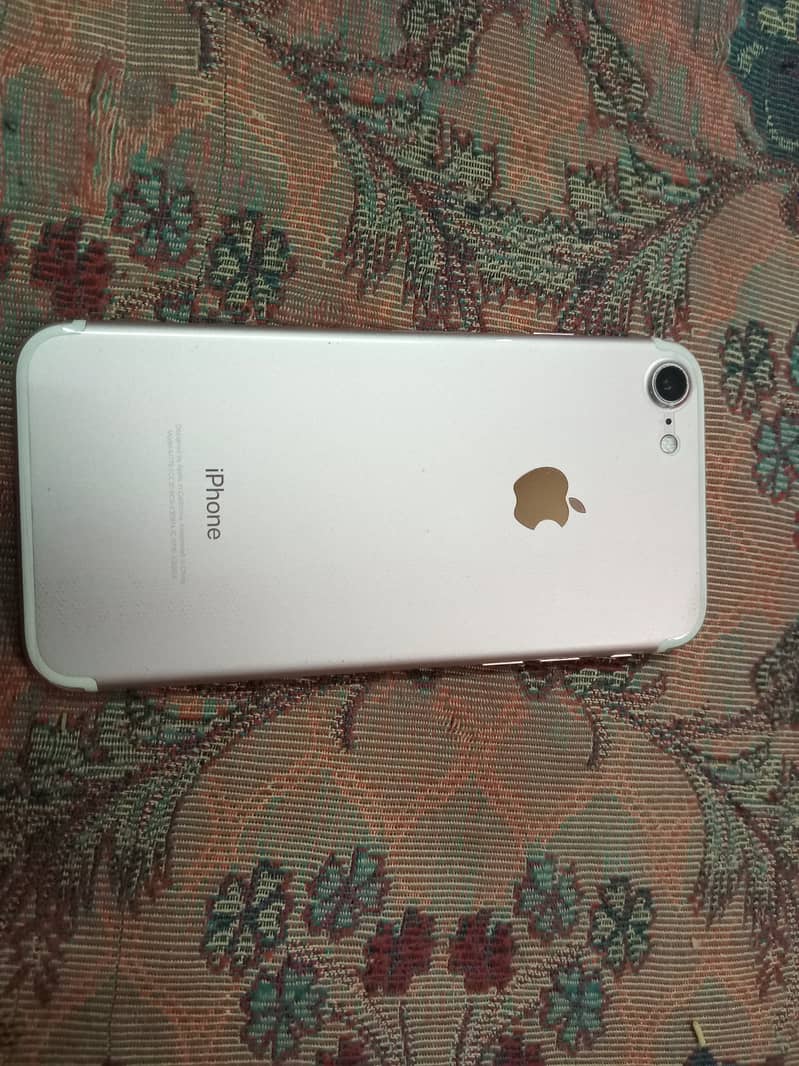 Iphone 7  (32GB) 0