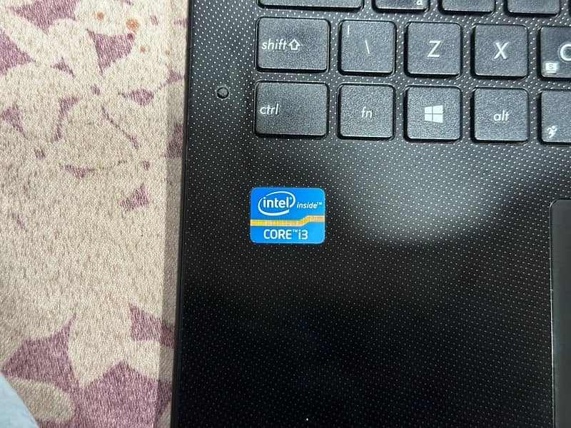 Asus Core-i3 Second Gen Laptop 9