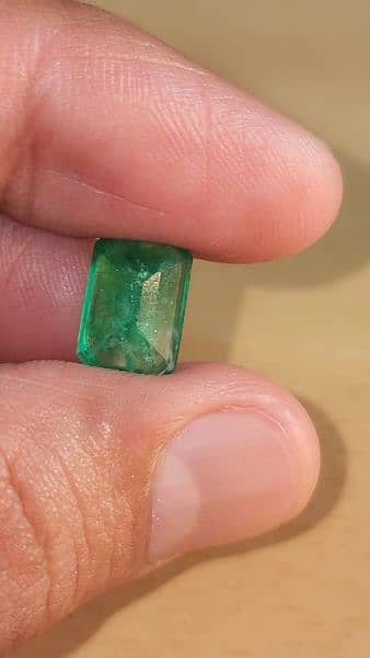 Swat Emerald 3 plus carat 4