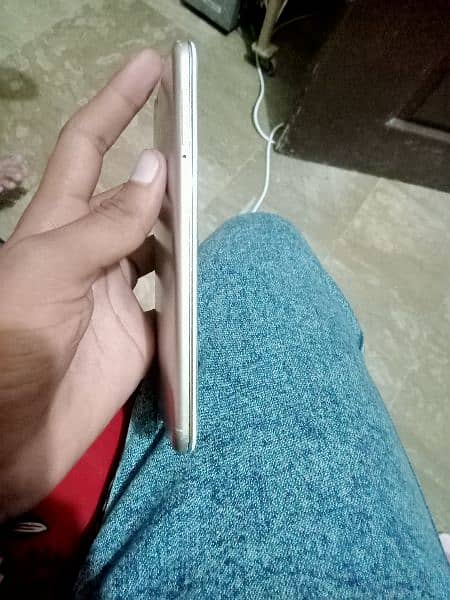 vivo y 67 fresh condition minor mirror damage working conditio 3