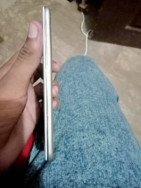 vivo y 67 fresh condition minor mirror damage working conditio 4