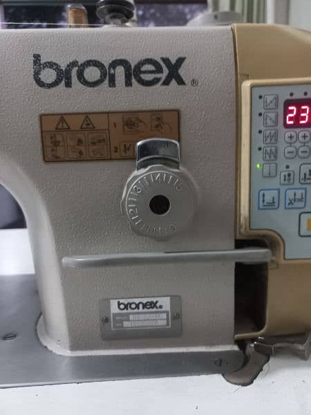 Juki Bronex sewing Machine 3