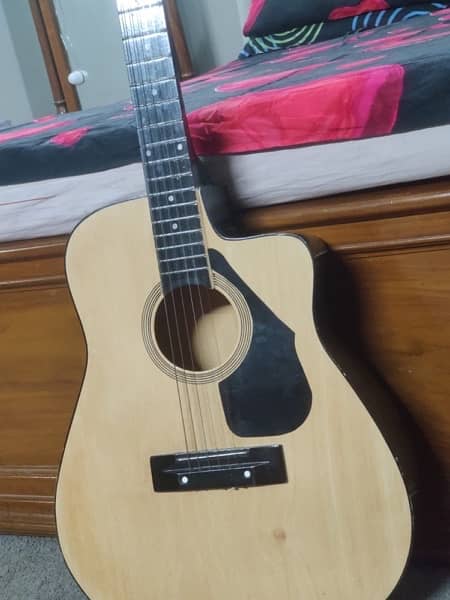 guiter for sale like brand new 3