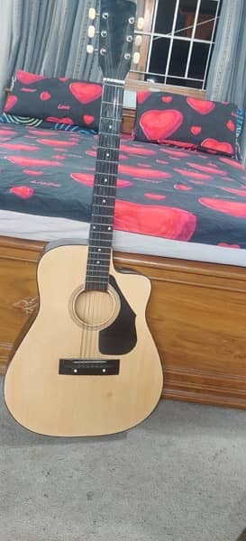 guiter for sale like brand new 4