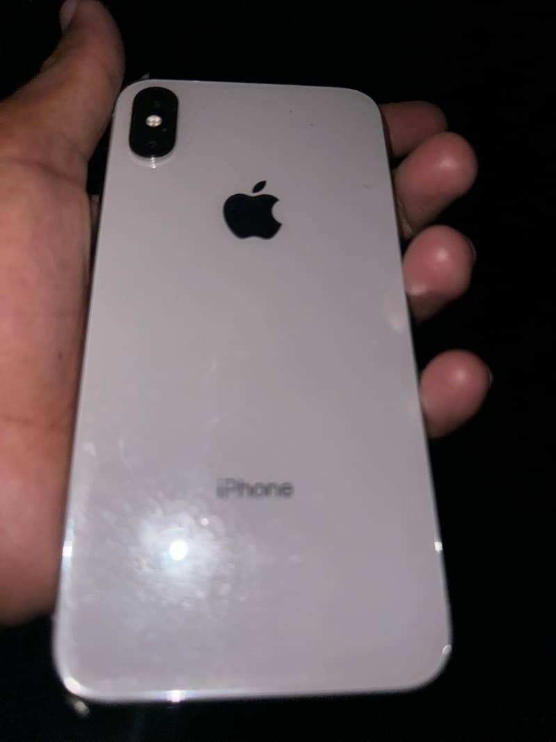 IPHONE X 3