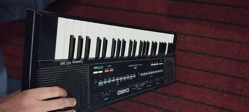 casio casiotone M-t 240 49 key electronic keyboard with 210 sound tone 6
