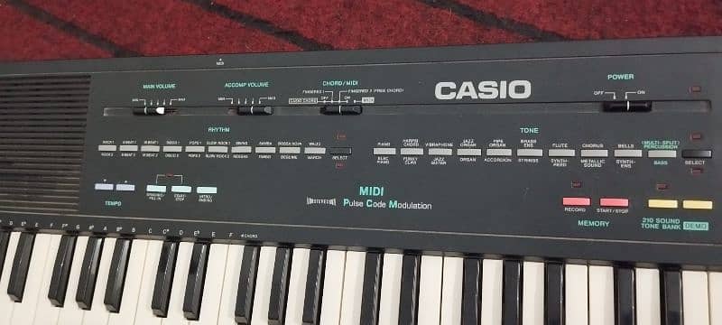 casio casiotone M-t 240 49 key electronic keyboard with 210 sound tone 8