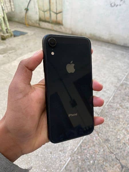 iPhone xr 3