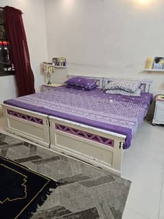 2 single beds for sale with 8inch mattress 0
