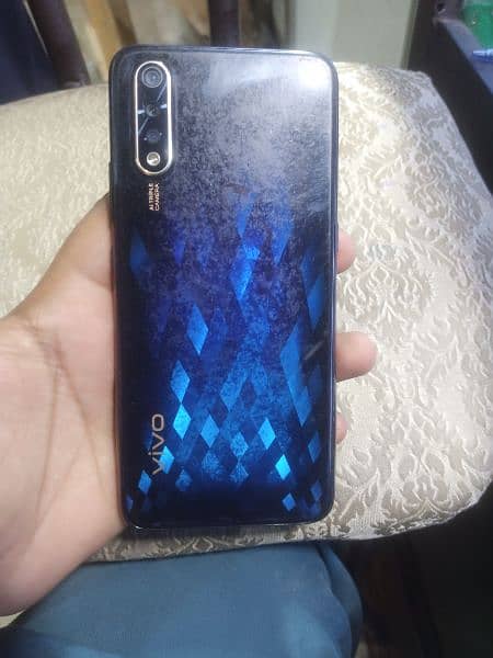 vivo s1 4/128 PTA approved with box charger 9