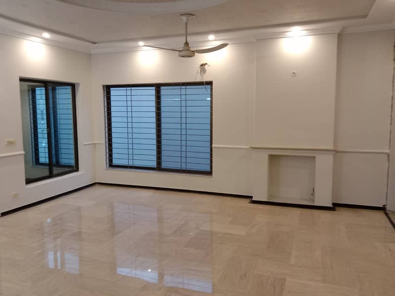 1-Kanal Ideal Location Beautiful Luxurious Bungalow With For Rent in DHA Phase 4 Lahore 13