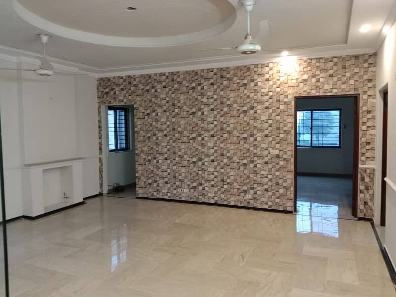 1-Kanal Ideal Location Beautiful Luxurious Bungalow With For Rent in DHA Phase 4 Lahore 15