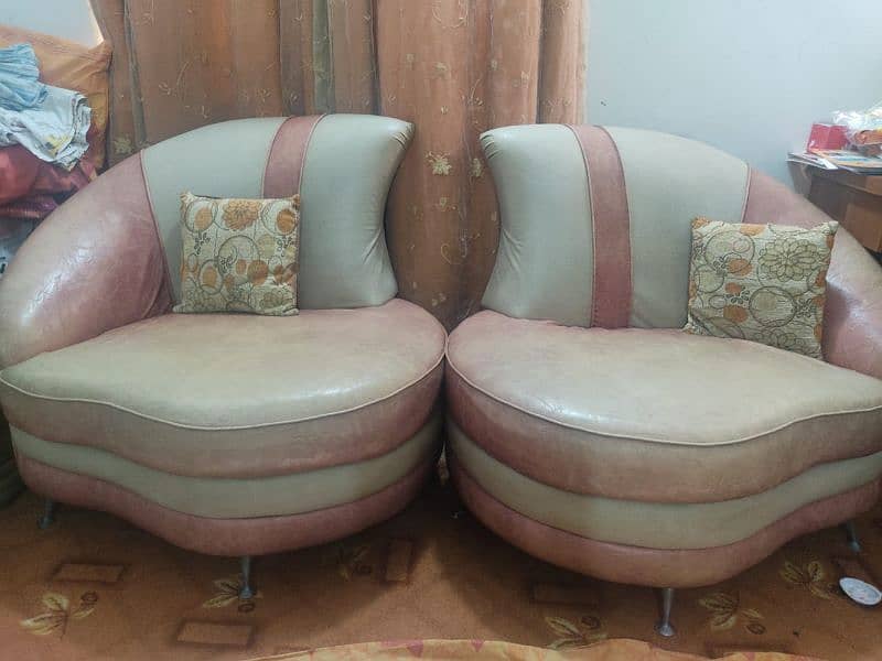 5seater sofa set in good condition 1