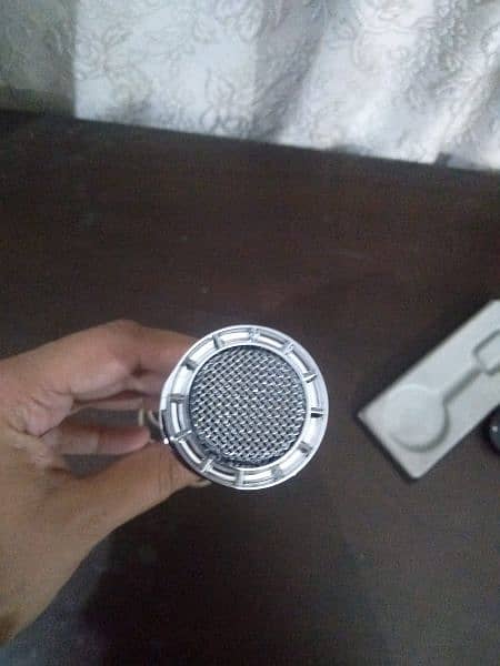 microphone 9