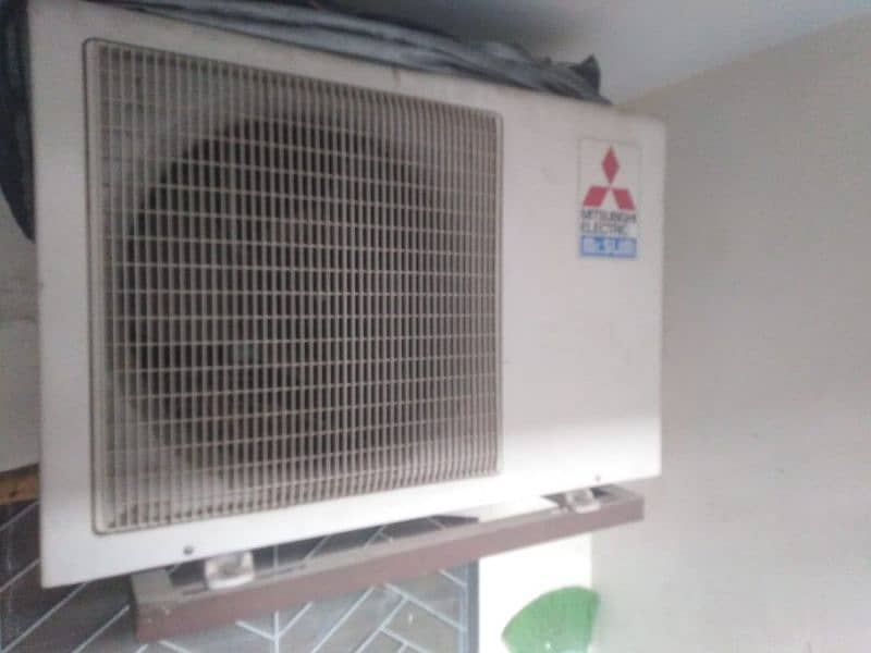 Mitsubishi 2 TON Non-Inverter AC 4