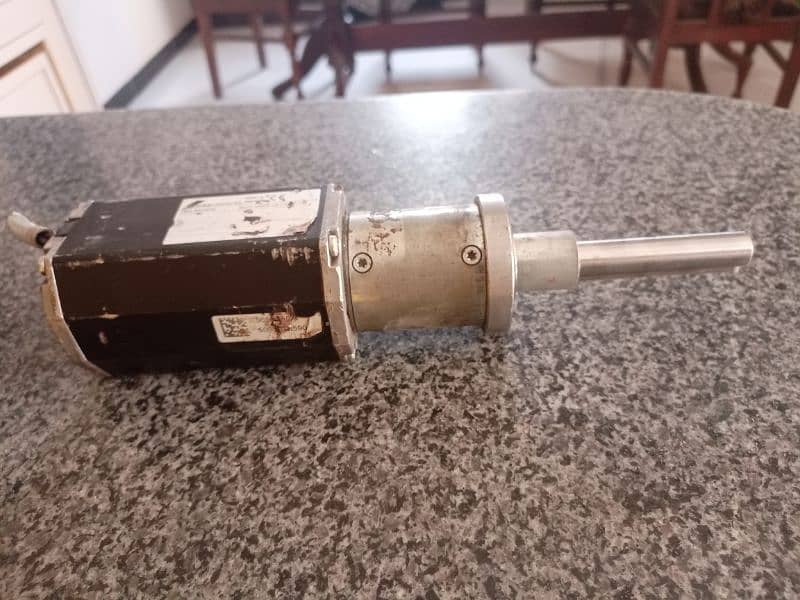 BLDC Gear Motor High Torque 24 Volts 3