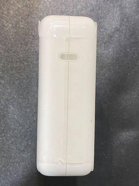 apple mac type C charger 96 watt 1