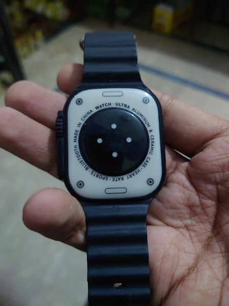 T900 Ultra smartwatch slightly used 1