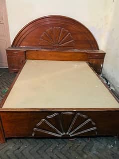 Double bed or bartan wali Almari or TV trale for sale ha wood ke bane