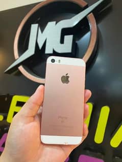 i phone 5s PTA approved 64gb memory My wtsp nbr/0341-6886453