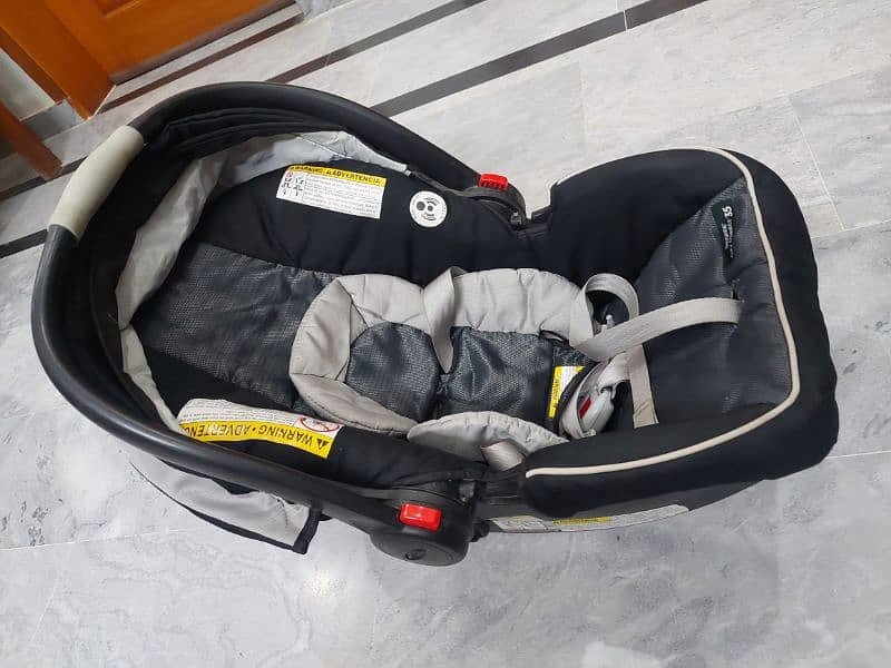 Graco baby Carry Cot & Car seat 7