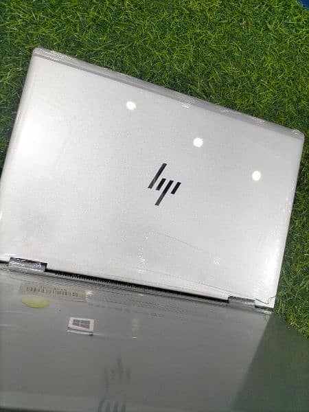 Hp Elitebook 1030 G3 i7/8th 16/256. 12