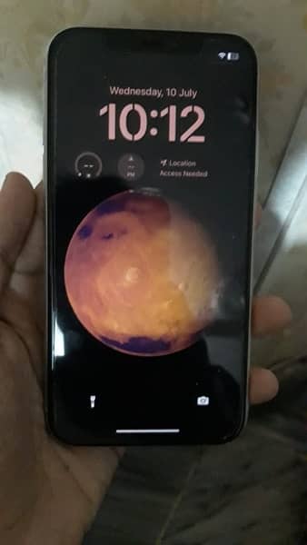 I am selling iphone 11 in an affordable price contact: 03204315131 2