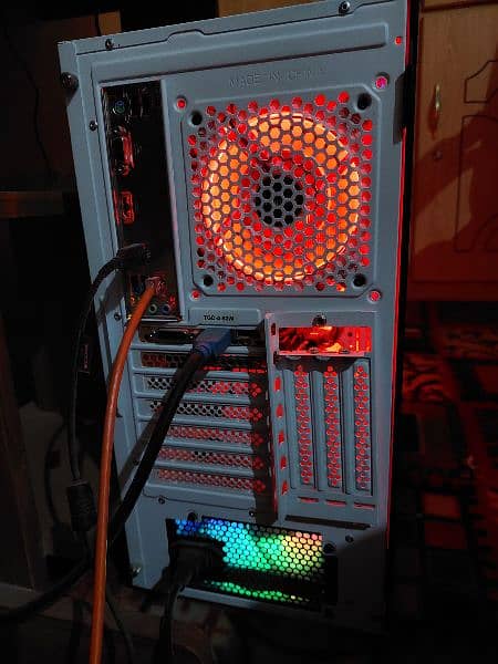 Gaming PC with LED 1