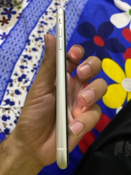 iPhone 11 White PTA Approved 3